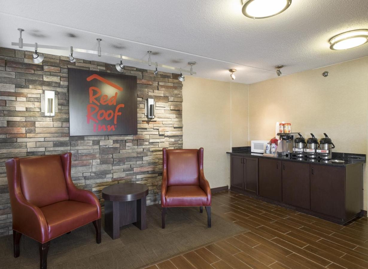 Red Roof Inn Cincinnati - Шарънвил Екстериор снимка