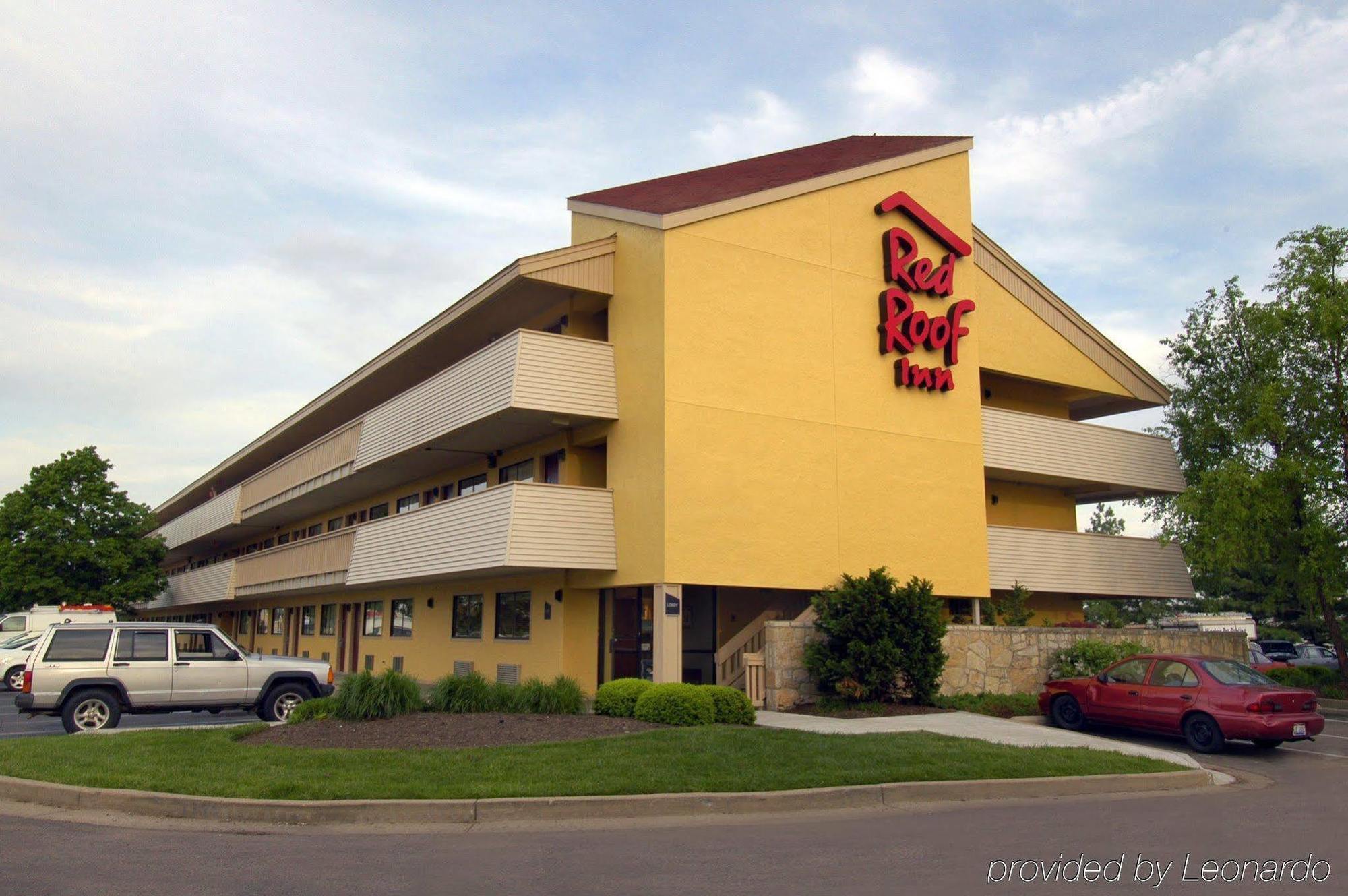 Red Roof Inn Cincinnati - Шарънвил Екстериор снимка
